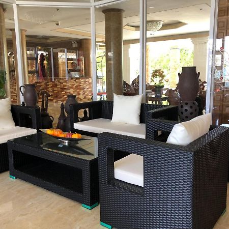 Em Royalle Hotel & Beach Resort San Juan  Ngoại thất bức ảnh