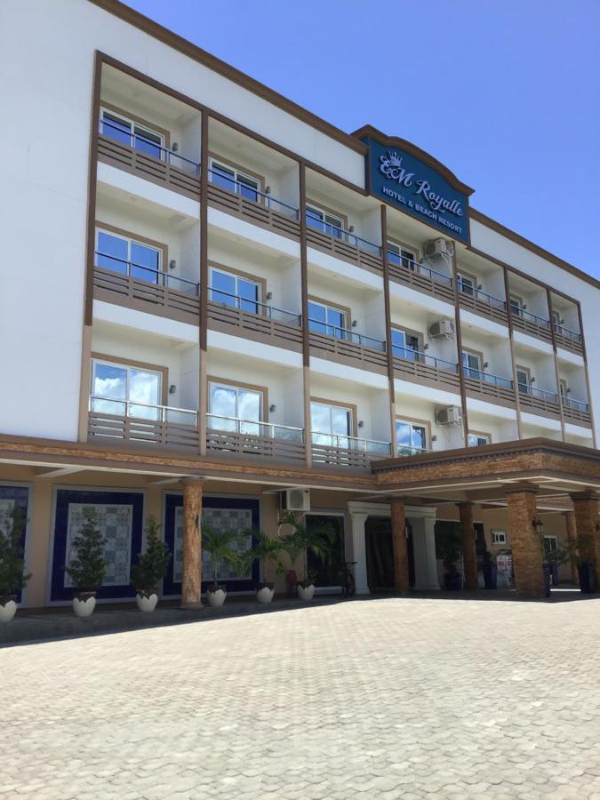 Em Royalle Hotel & Beach Resort San Juan  Ngoại thất bức ảnh